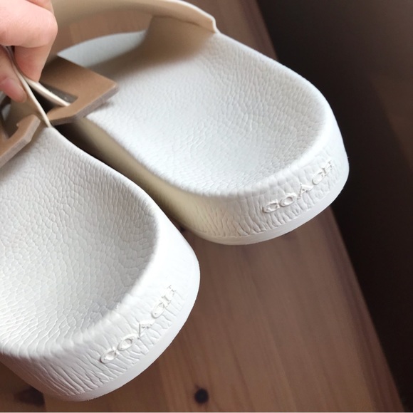 🌈 Coach Slide With Rainbow Chalk - Picture 9 of 9